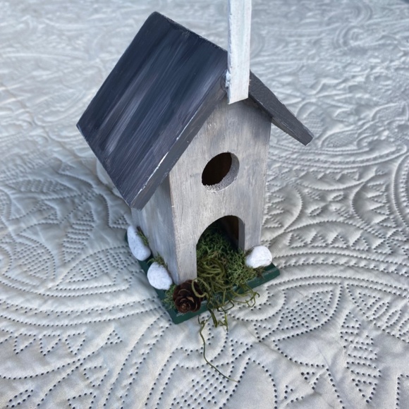 Small Rustic BirdHouse Chapel/Church Decor - Picture 7 of 7
